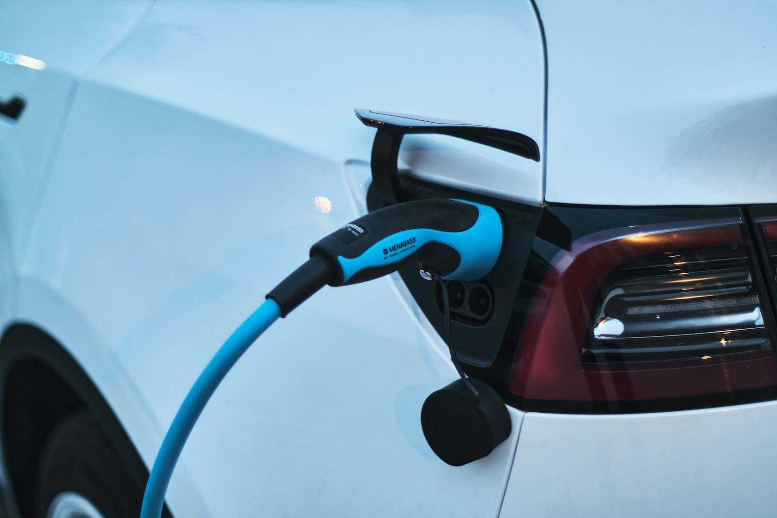 Electric car charging at home powered by solar
